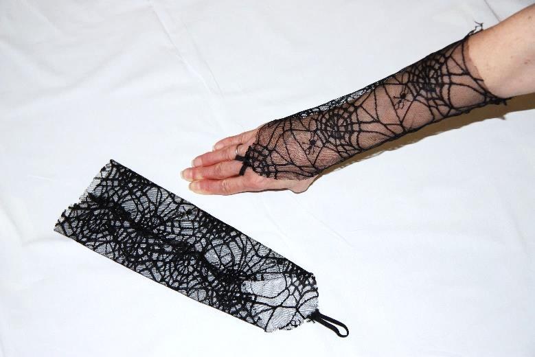 Gants noirs en dentelle