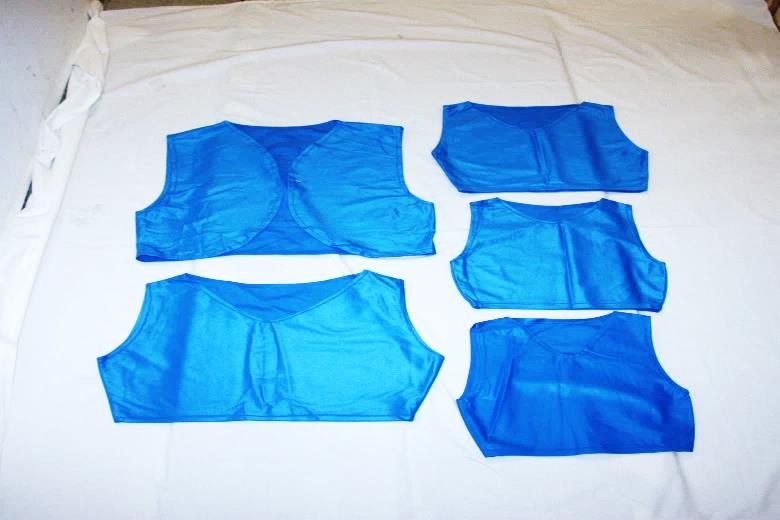 Tops et gilet bleus
